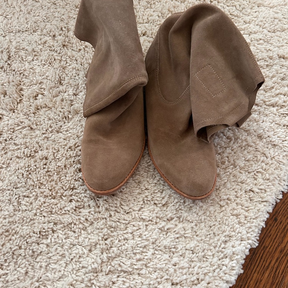 Joie Women's Tan Suede Boots